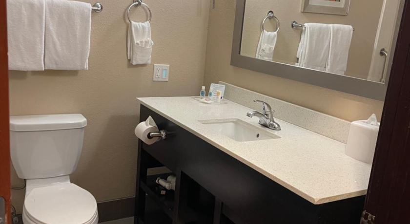 Image of 2 Queen Beds, Suite, Nonsmoking, Accessible 15