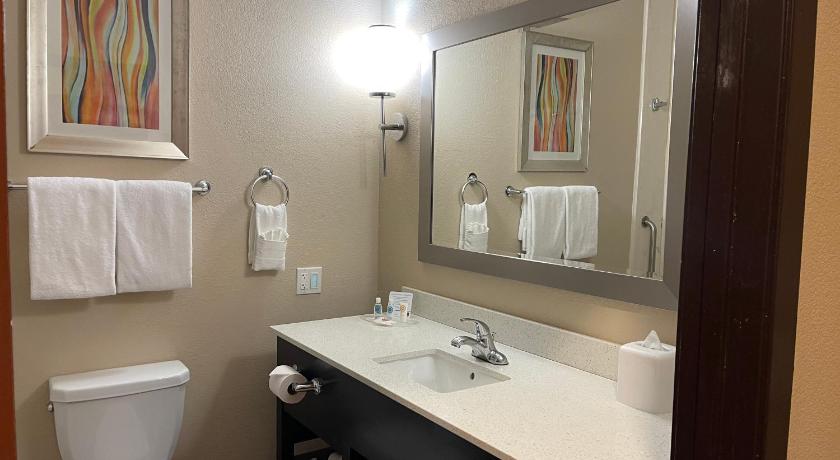 Image of 2 Queen Beds, Suite, Nonsmoking, Accessible 13