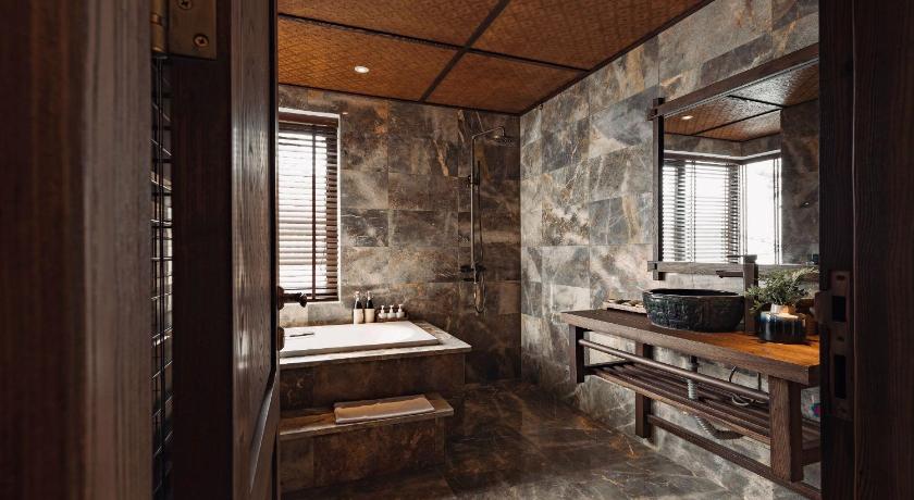 Image of Premium Duplex Three Bedroom Villa by the Samu 11