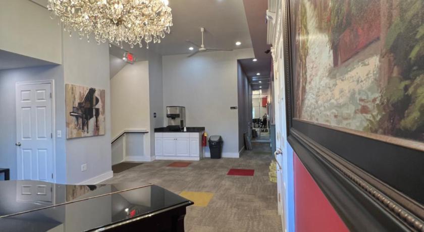 Chateau Suites photo