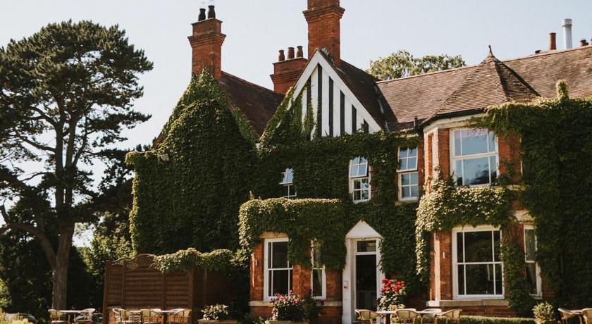 Healing Manor Hotel