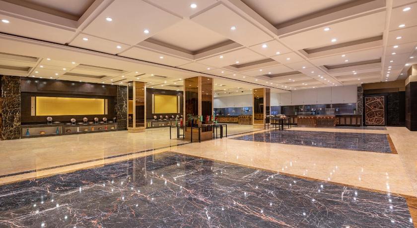 Hotel Radisson Blu Kaushambi Delhi NCR - image 14
