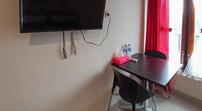 RedDoorz Syariah near Sentani City Square photo