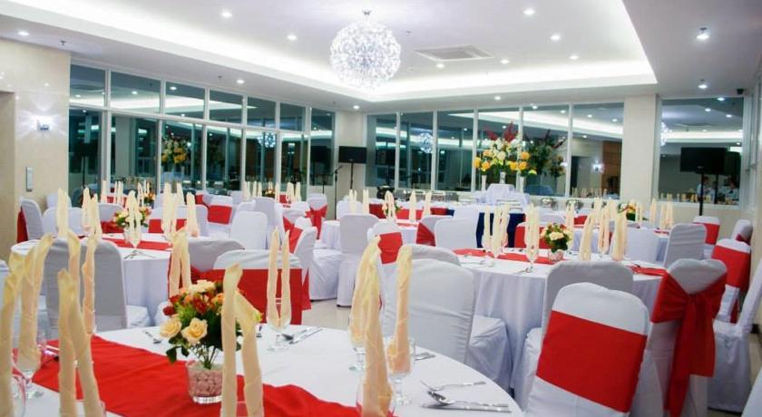 Cebu The Well Hotel Inc 2-Star Hotel suite