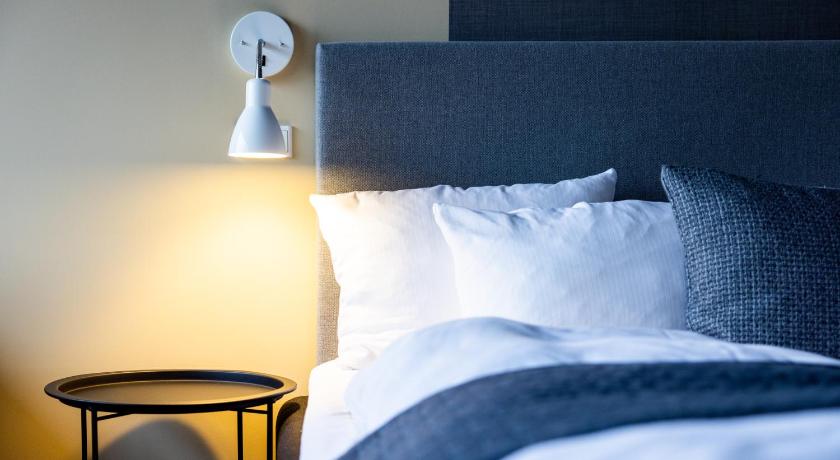 Image of Deluxe Double Room with Balcony 7