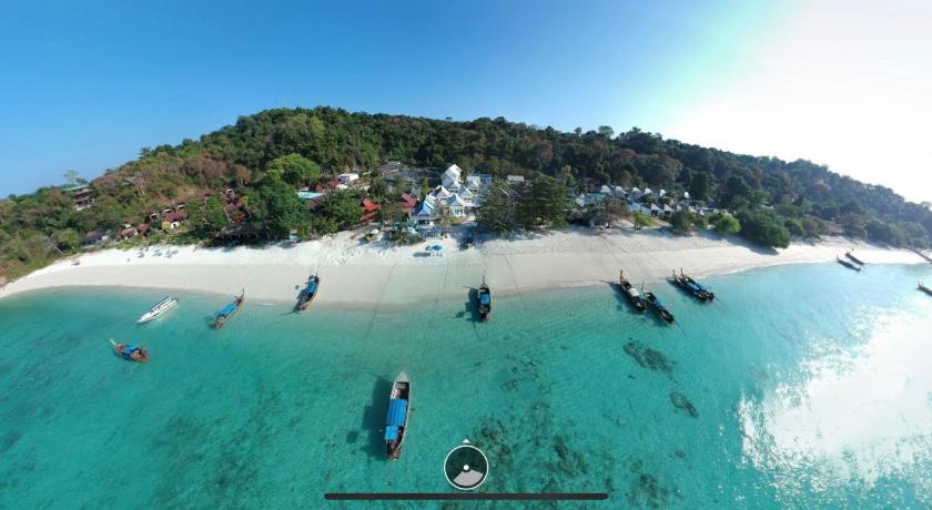 P.P. Blue Sky Resort (SHA Extra Plus) photo