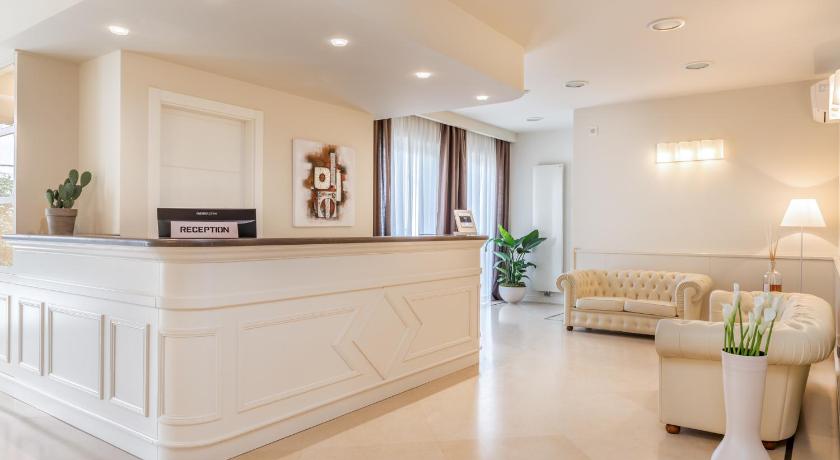 Hotel & Residence Exclusive photo