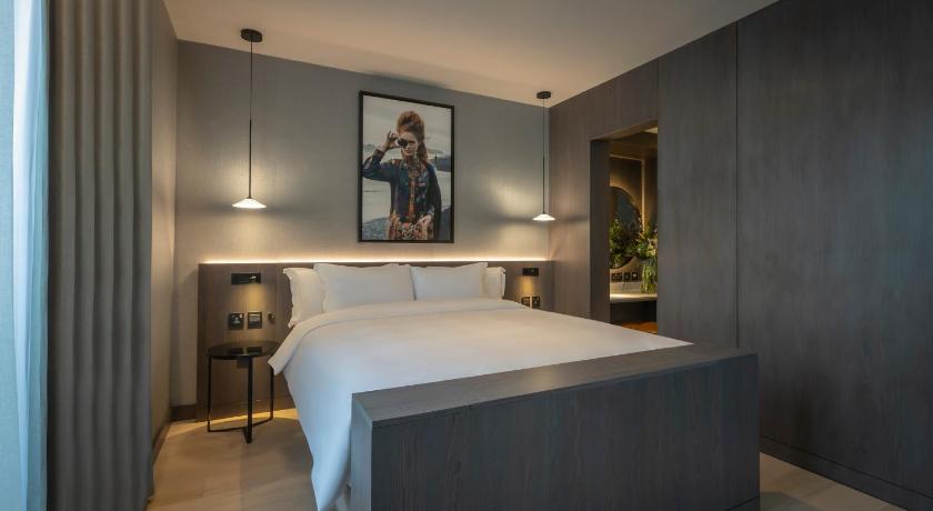 Image of Suite 8