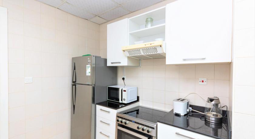 Gorgeous 1 bedroom with balcony in Dubai Marina - image 11