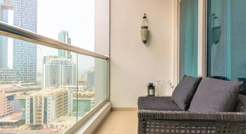 Gorgeous 1 bedroom with balcony in Dubai Marina - image 9