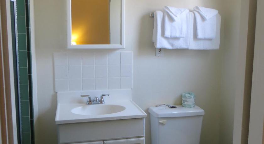 Old Marina Inn photo