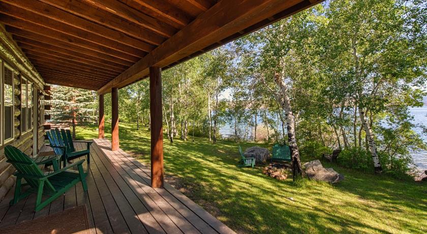 Lakeside Lodge Resort and Marina photo