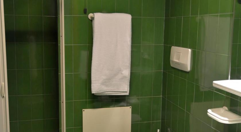 Image of Triple Room 10