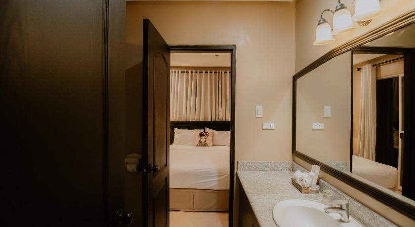 Image of 3-Bedroom Premier Room 2