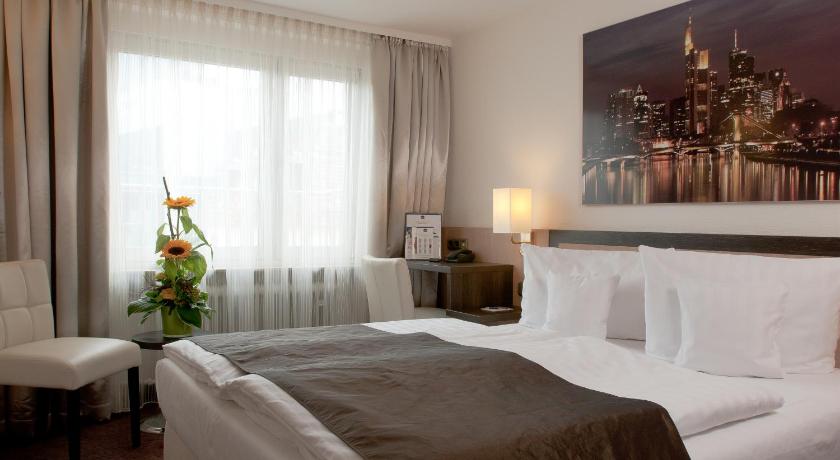 The Domicil Hotel Frankfurt City Am Main 2022 Updated S Deals - French Country Bedroom Decorating Ideas On A Budget Frankfurt