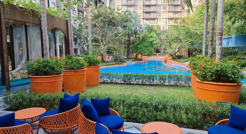 Huahin mountain view room near the beach - image 17