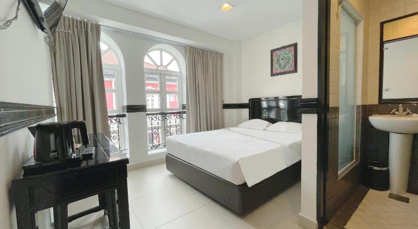 Image of Deluxe Double Room 4