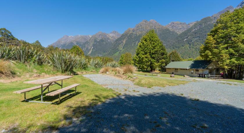 Eglinton Valley Camp photo