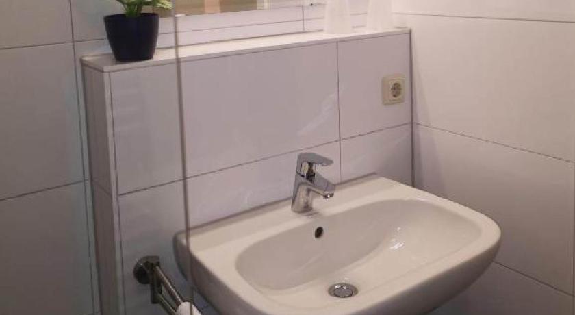 Image of Single Room 4