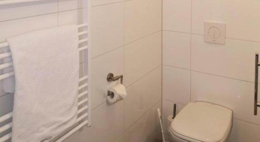 Image of Single Room 5