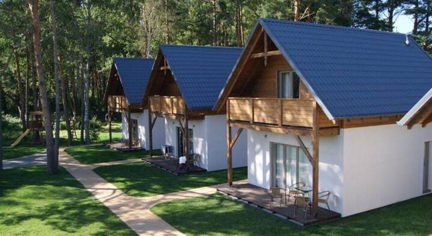 Domki i Apartamenty Poezja Ciszy Debki
