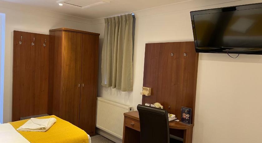 Image of Twin Room 10