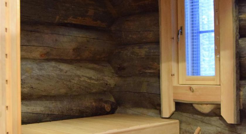 Image of Panorama Log Cabin 10