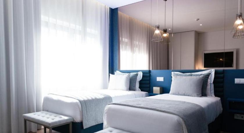 Zurin Charm Hotel - 52