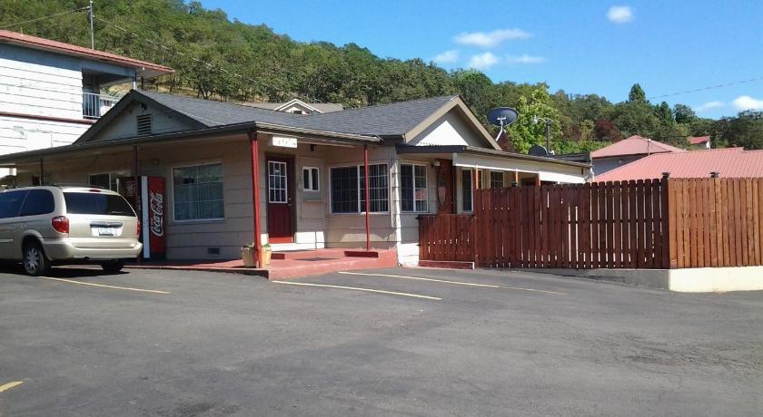 Roseburg Inn — Hotel in Roseburg (OR)