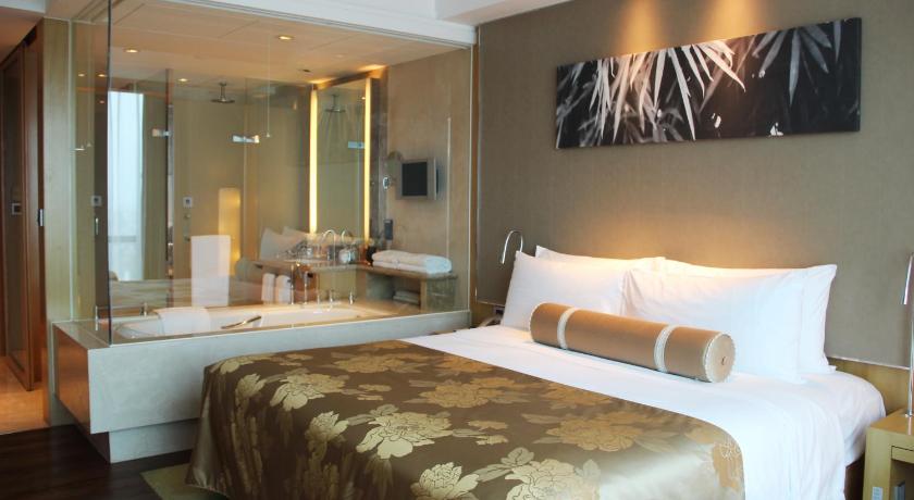 Image of Executive Room 8