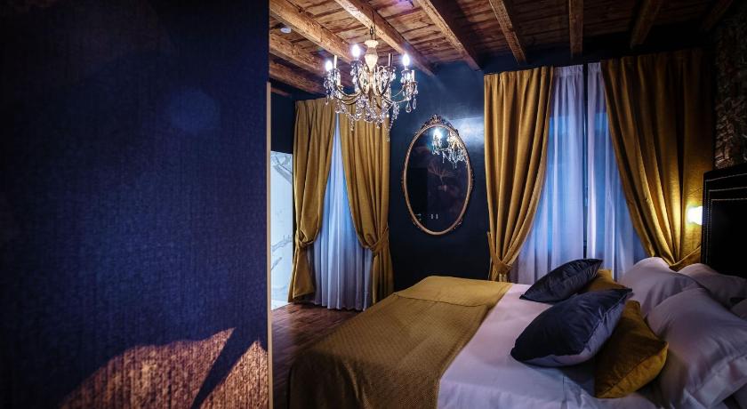 Vitrum - Como Luxury Suites photo