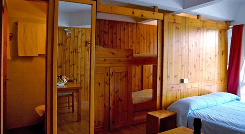 TH 1400 Hotel photo