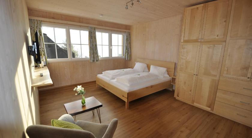 Ferienwohnungen Holzidylle photo