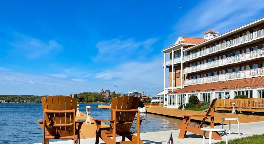 Riveredge Resort photo