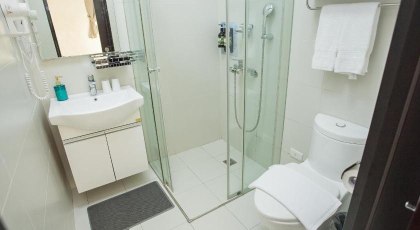 Image of Deluxe Quadruple Room 16