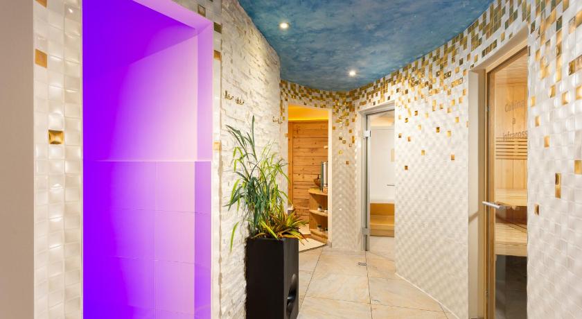Hotel Pareda photo