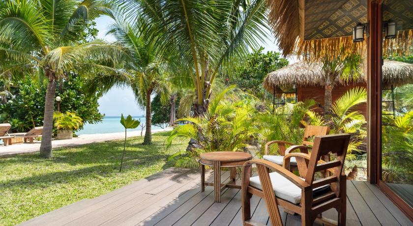 Image of Beachfront Luxury Villa 5