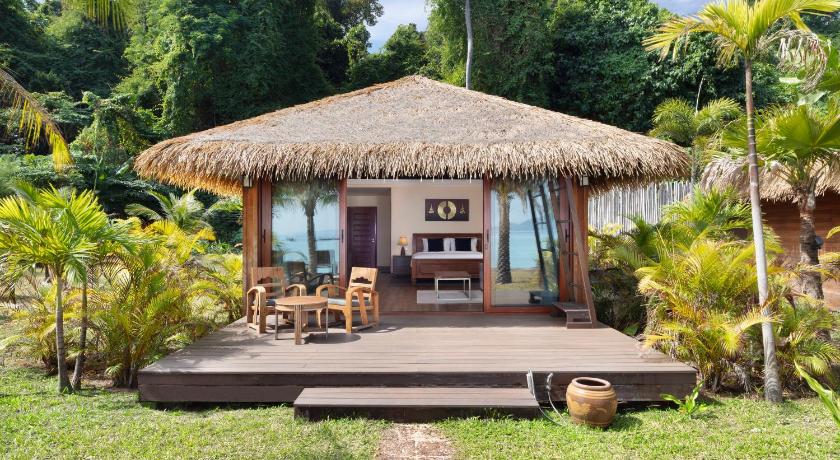 Image of Beachfront Luxury Villa 9