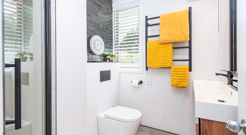 Riverside 1-Bed Apt - in the heart of the city photo