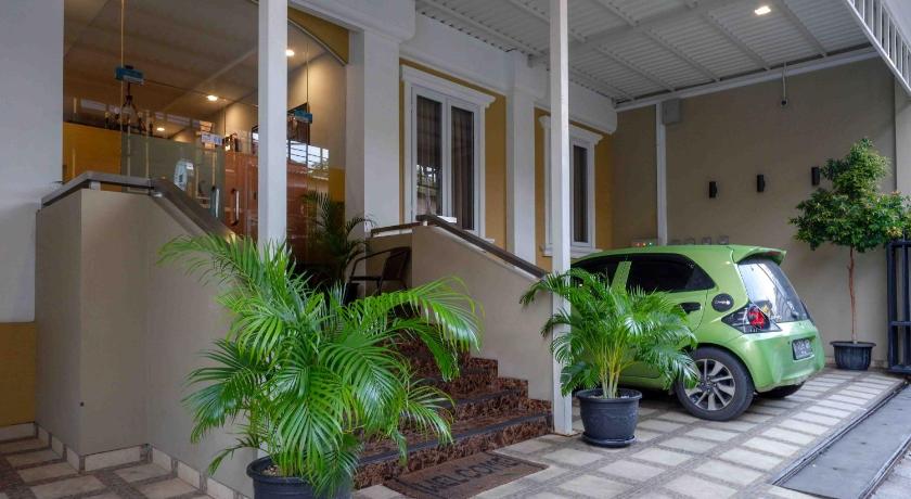 SANS Hotel Empress Simpang Lima - image 26
