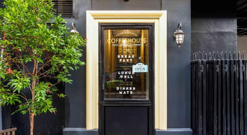 SANS Hotel Empress Simpang Lima – Semarang, ID