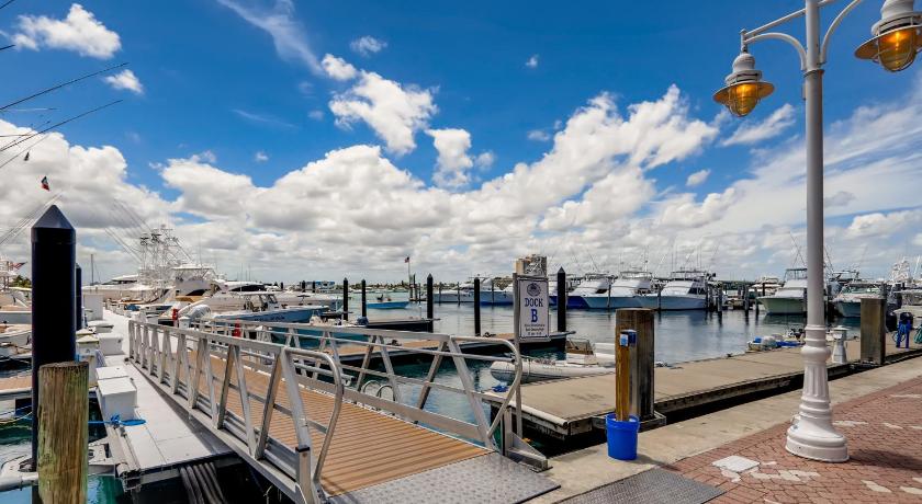 !!Coral Sands 1 Bedroom Stunner!! photo