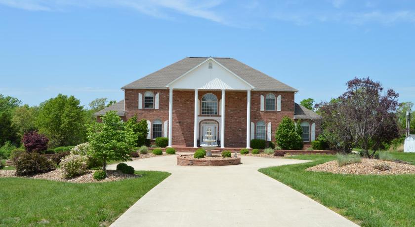 Lafayette Grand Manor — Hotel in Waynesville (MO)