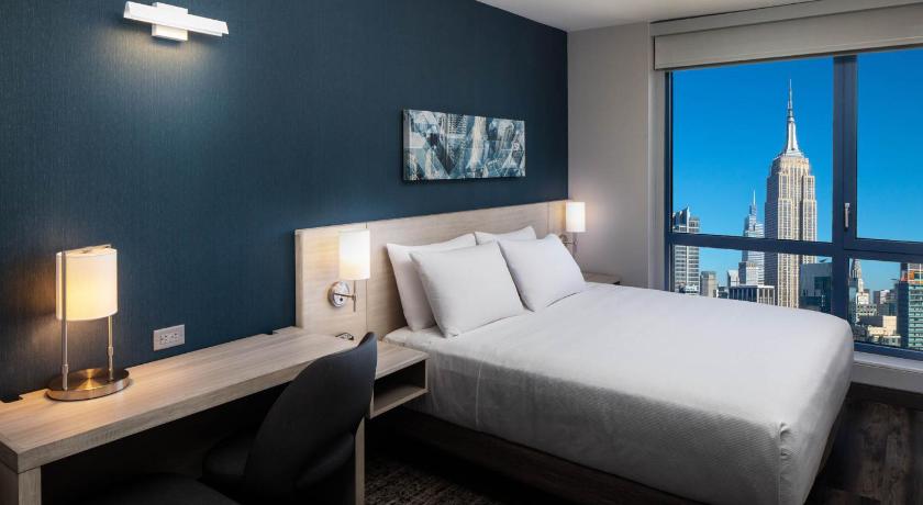 Image of City View King Bed 1