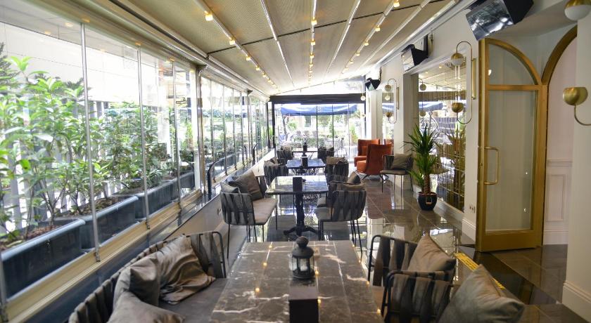 A11 HOTEL Exclusive - image 4