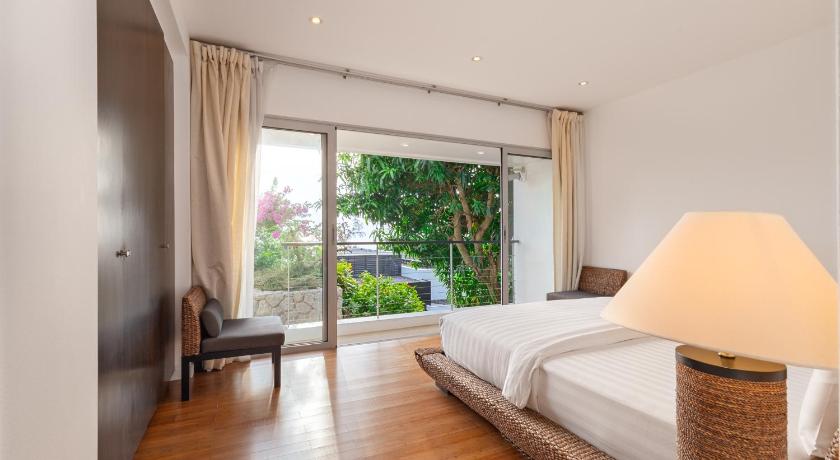 Image of Five-Bedroom Seaview Villa with Private Pool 5