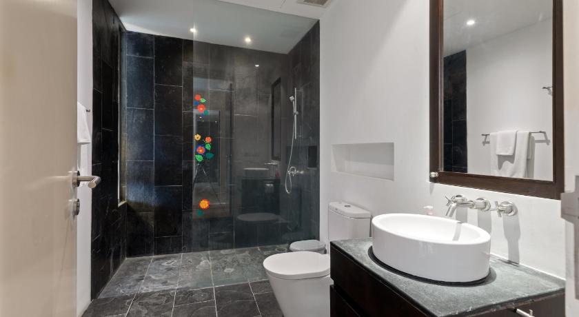 Image of Five-Bedroom Seaview Villa with Private Pool 2