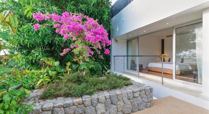 Image of Five-Bedroom Seaview Villa with Private Pool 9