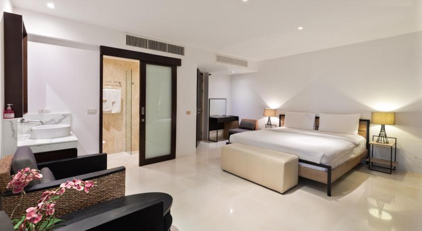 Image of Five-Bedroom Seaview Villa with Private Pool 10