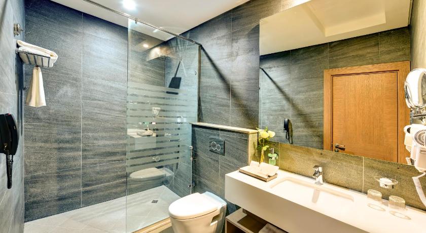 Image of Family Suite 8